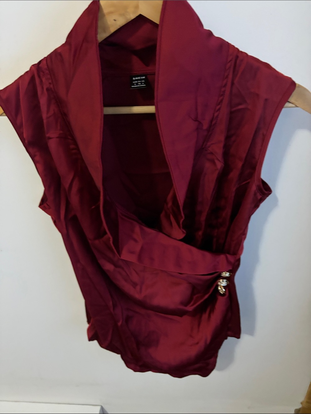 SHEIN Burgundy Satin Draped Sleeveless Top with Decorative Buttons